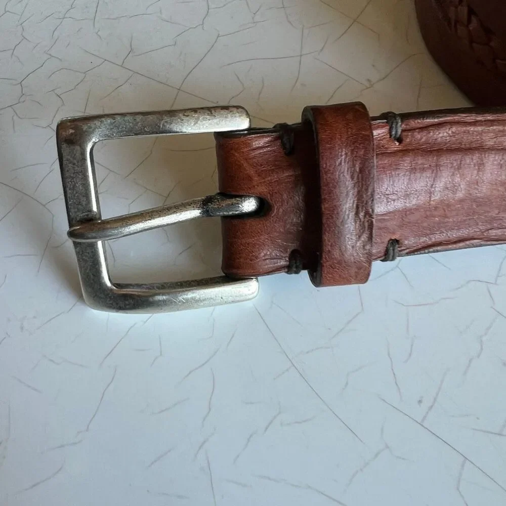 Will leather goods a vintage-style brown leather belt featuring embossed details